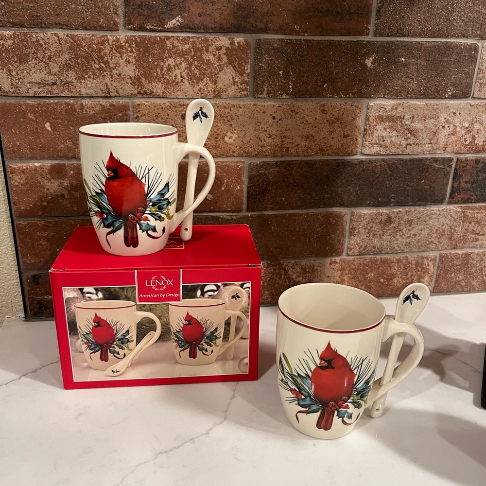 Lenox Winter Greeting 2 Mugs and spoons